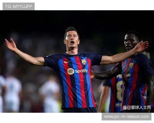 皇马止连胜巴萨强势翻盘!莱万戴帽轰出王者气 皇马止连胜巴萨强势翻盘!莱万戴帽轰出王者气