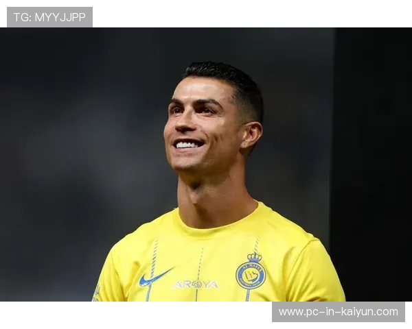 C罗精准脚后跟妙传，利雅得胜利全队沸腾