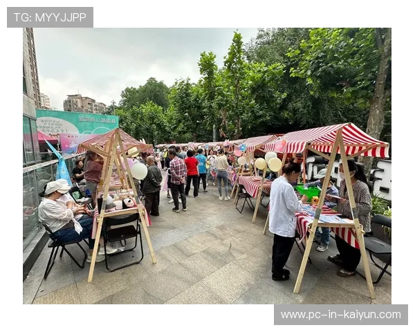 冲浪市集售卖本地手工品，赛事带动地方创意产业