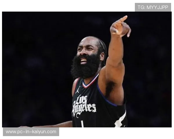 哈登连续关键传球，76人攻守两端俱佳