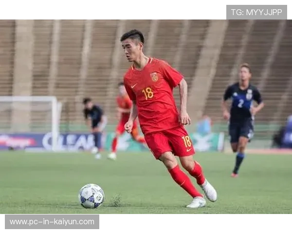 法兰克福快速传切渐入佳境，赢得全场瞩目