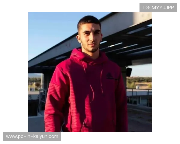 费兰·托雷斯跑位反越位成功